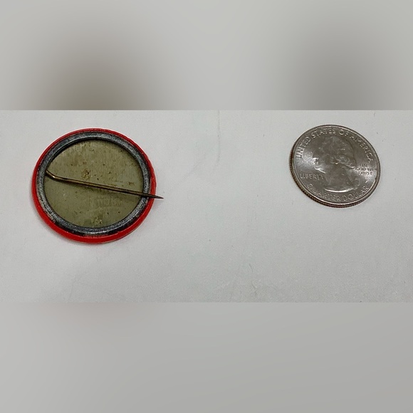 1940s WWII Era Antique Red White Checkered Pinback Button - Picture 9 of 10